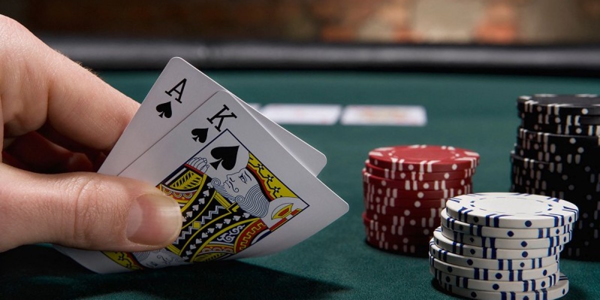 The Comprehensive Guide to Poker: Understanding the Popular Card Game